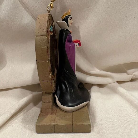 Disney Store Artist Sketchbook The Evil Queen Magic Mirror Figurine Ornament NWT - Picture 5 of 6